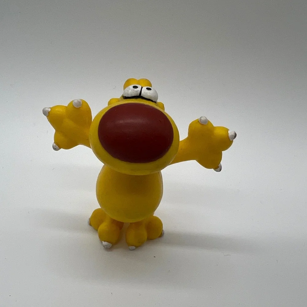 Vintage 1989 Mother Goose and Grimm Gyp PVC Figure Yellow Dog Comic Collectible